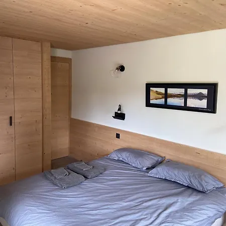 Chalet With Direct Slope Access And Mountain Views 아파트 *