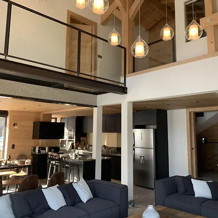 Chalet With Direct Slope Access And Mountain Views 아파트 생제르베레뱅