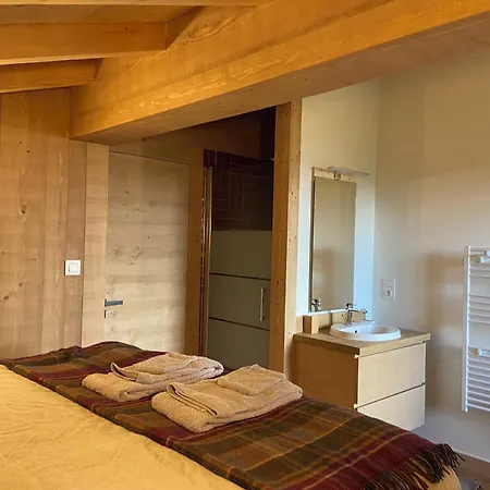 Chalet With Direct Slope Access And Mountain Views Daire