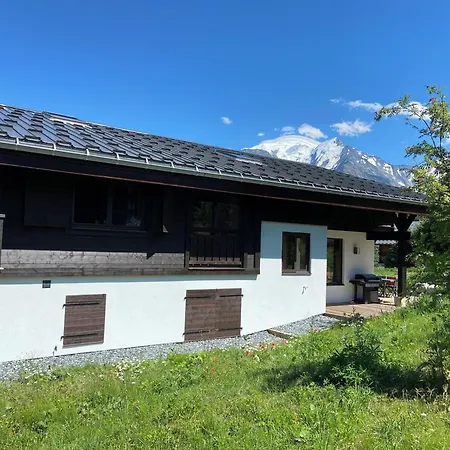 Chalet With Direct Slope Access And Mountain Views 아파트