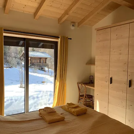 아파트 Chalet With Direct Slope Access And Mountain Views