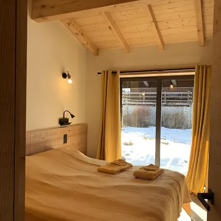 아파트 Chalet With Direct Slope Access And Mountain Views